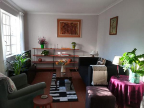 Bright and sunny private self-catering cottage